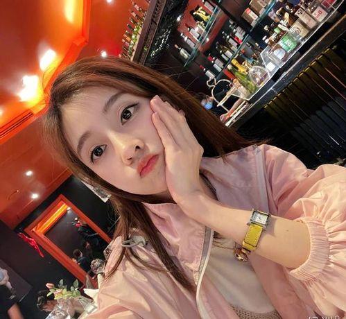 小冯娱乐吃瓜,揭秘娱乐圈那些不为人知的幕后故事